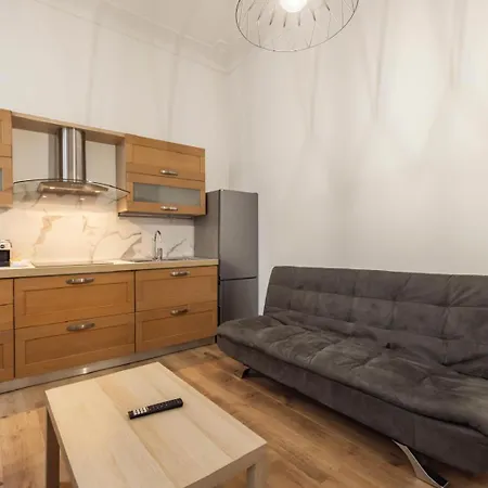 Vista Museo Arte In Pieno Centro Con Parcheggio Sotterraneo Turín